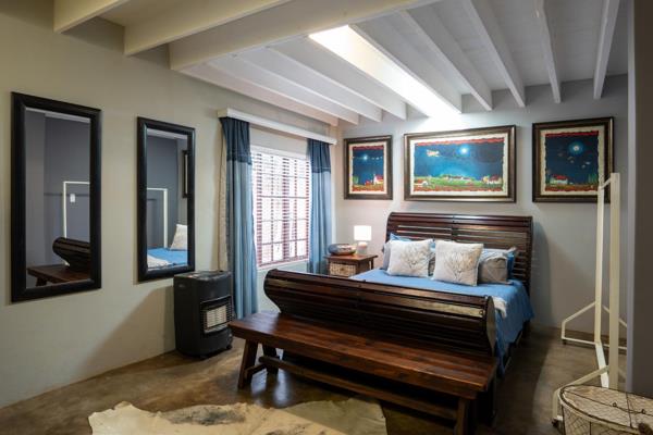 6 Bedroom Property for Sale in Noorsekloof Eastern Cape